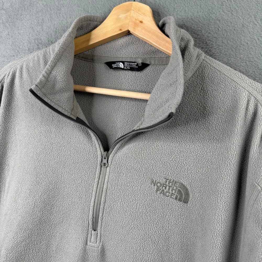The North Face Mens XL Gray TKA 100 1/4 Zip Fleece Pullover Sweater Long Sleeve